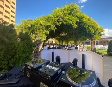Live DJ